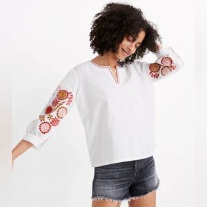Madewell boho embroidered cream cotton pop over peasant top. Size XL